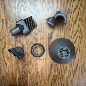 Dyson Supersonic Magnetic Attachments like new